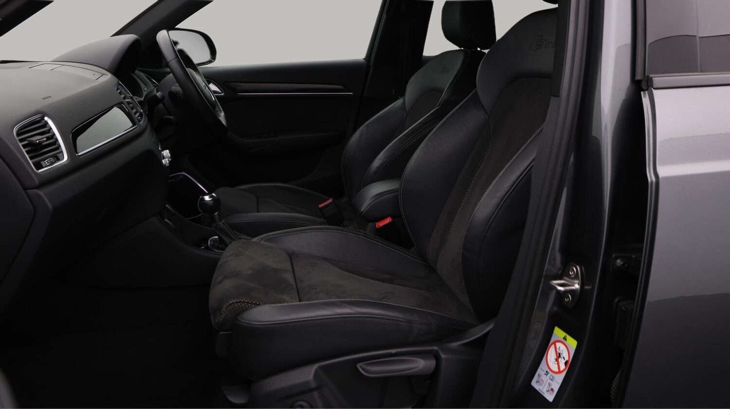 Used Audi Q3 for sale - 76729007: Photo 15