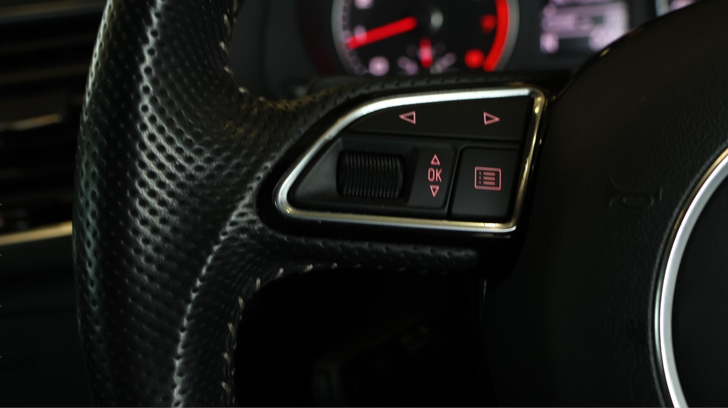 Used Audi Q3 for sale - 76729007: Photo 23