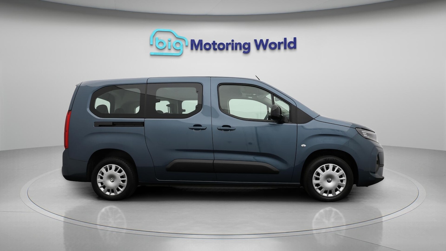 Used Vauxhall Combo Life Electric 2024 for sale - 76431988: Photo 9