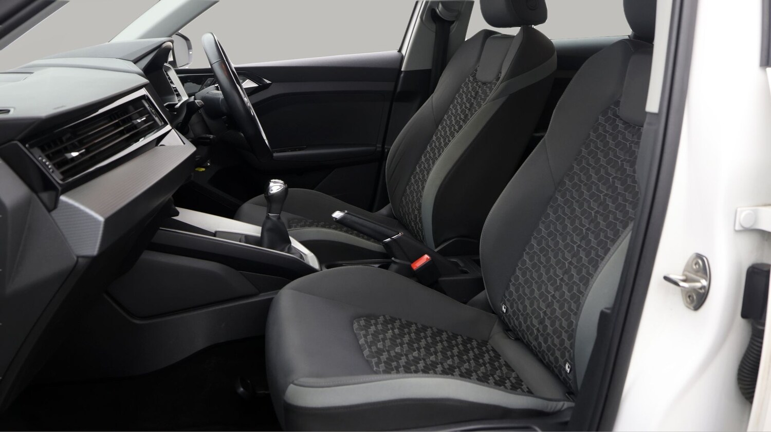 Used Audi A1 for sale - 77236132: Photo 14