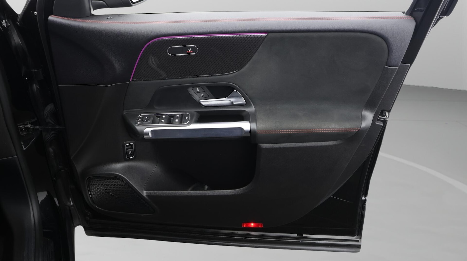 Used Mercedes-Benz GLB 2020 for sale - 76714659: Photo 16