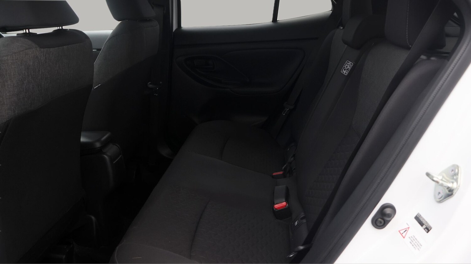 Used Toyota Yaris Cross 2022 for sale - 77403802: Photo 16