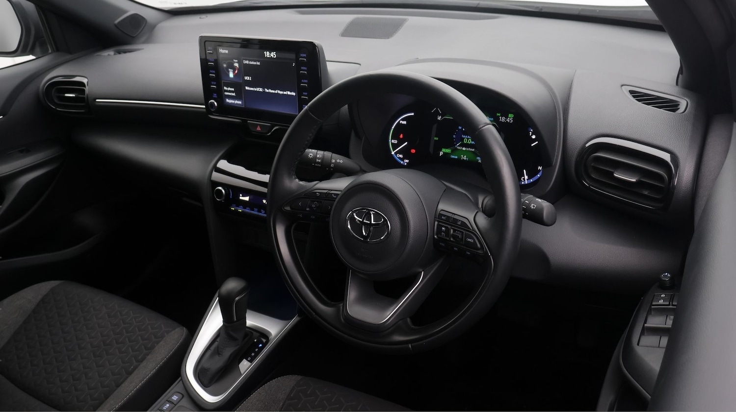 Used Toyota Yaris Cross 2022 for sale - 77403802: Photo 9