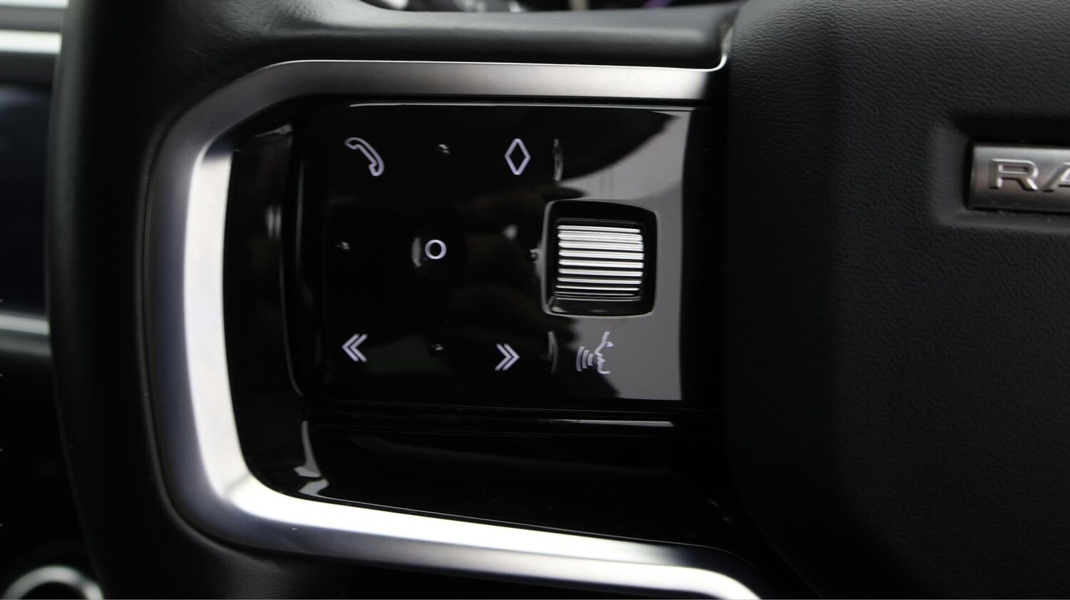 Used Land Rover Range Rover Evoque 2022 for sale - 76561827: Photo 22