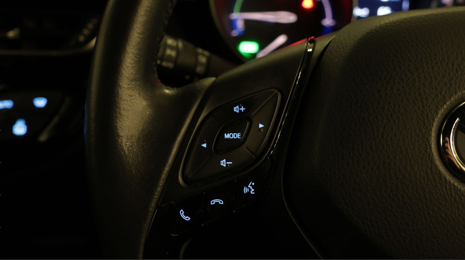 Used Toyota C-HR for sale - 77737009: Photo 21