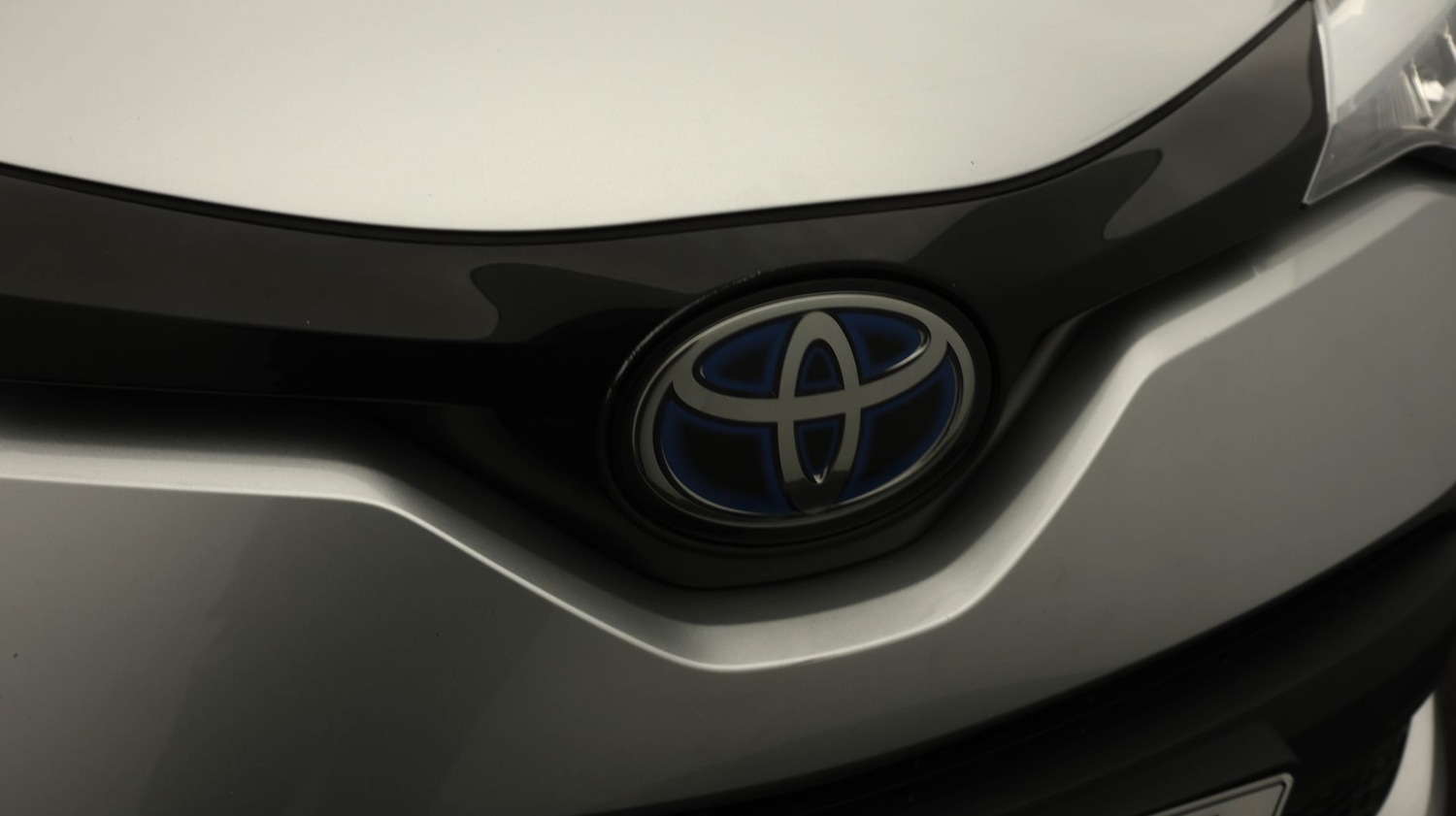 Used Toyota C-HR for sale - 77737009: Photo 23