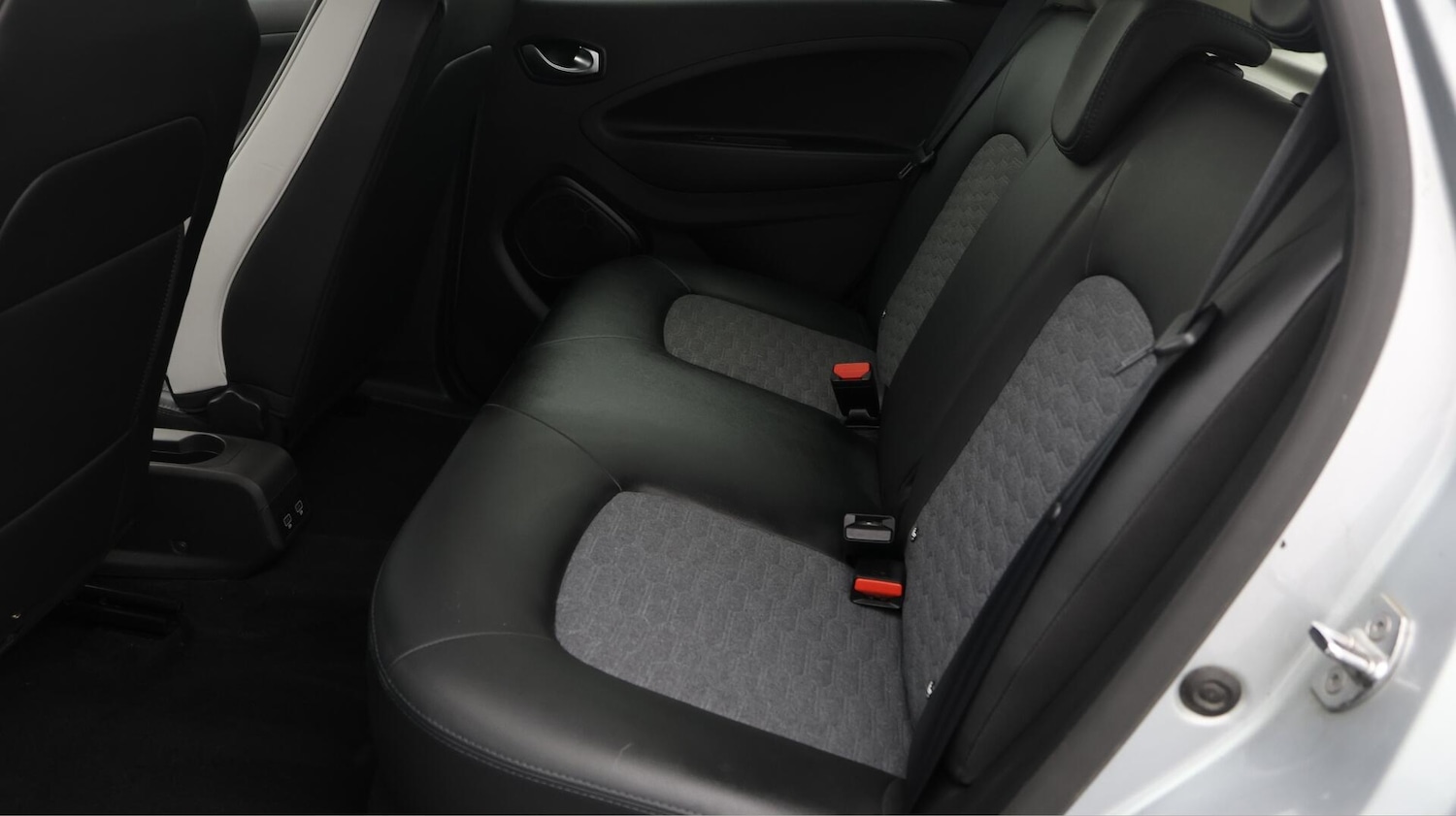 Used Renault Zoe 2021 for sale - 76432905: Photo 17