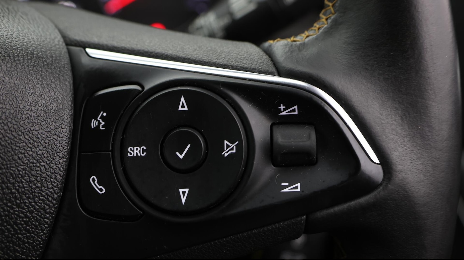 Used Vauxhall Crossland X 2019 for sale - 76633920: Photo 24