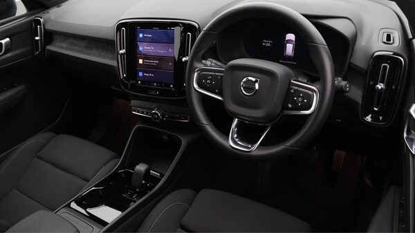 Used Volvo XC40 2022 for sale - 76227855: Photo 10