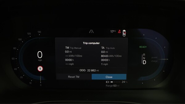 Used Volvo XC40 2022 for sale - 76227855: Photo 11