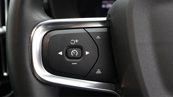 Used Volvo XC40 2022 for sale - 76227855: Photo 24