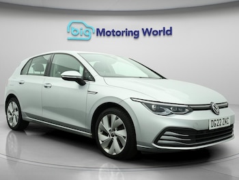 Volkswagen - Golf
