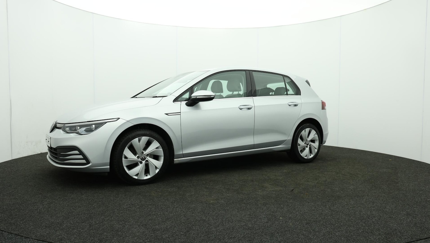 Used Volkswagen Golf 2022 for sale - 76122810: Photo 64