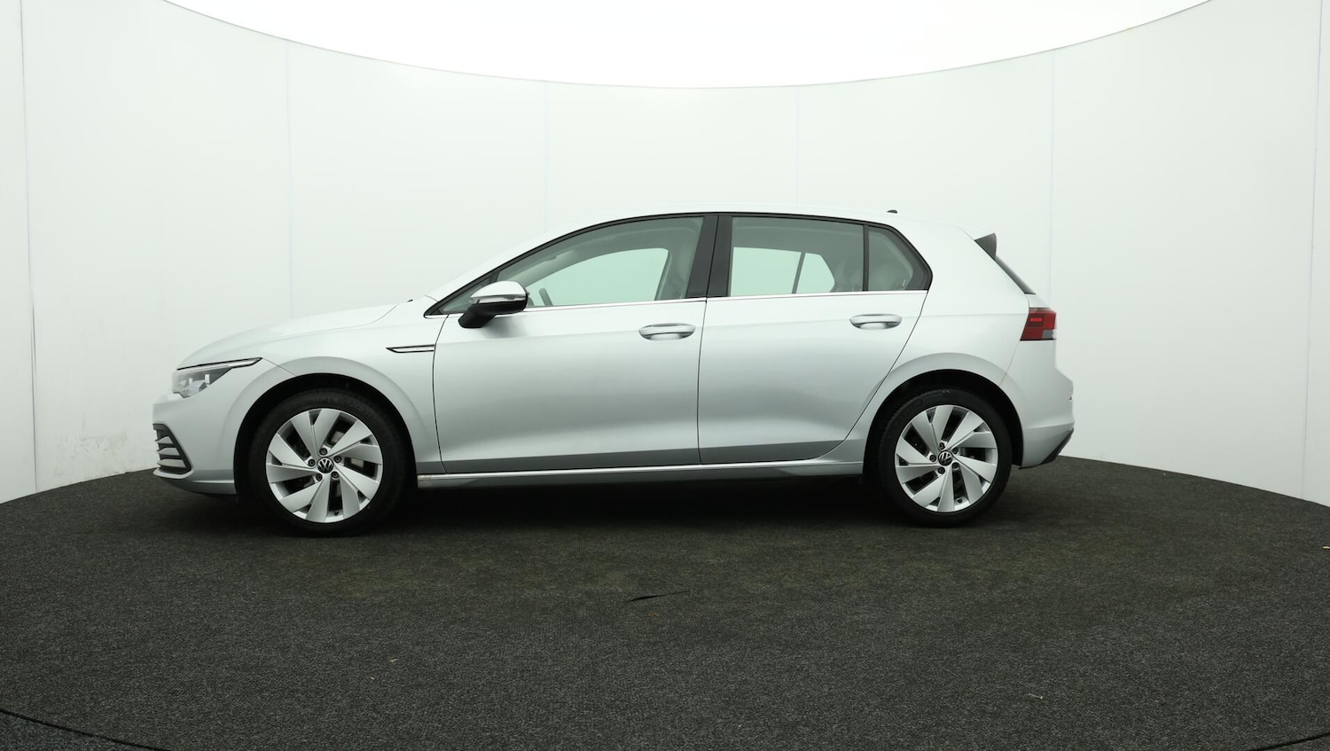 Used Volkswagen Golf 2022 for sale - 76122810: Photo 69