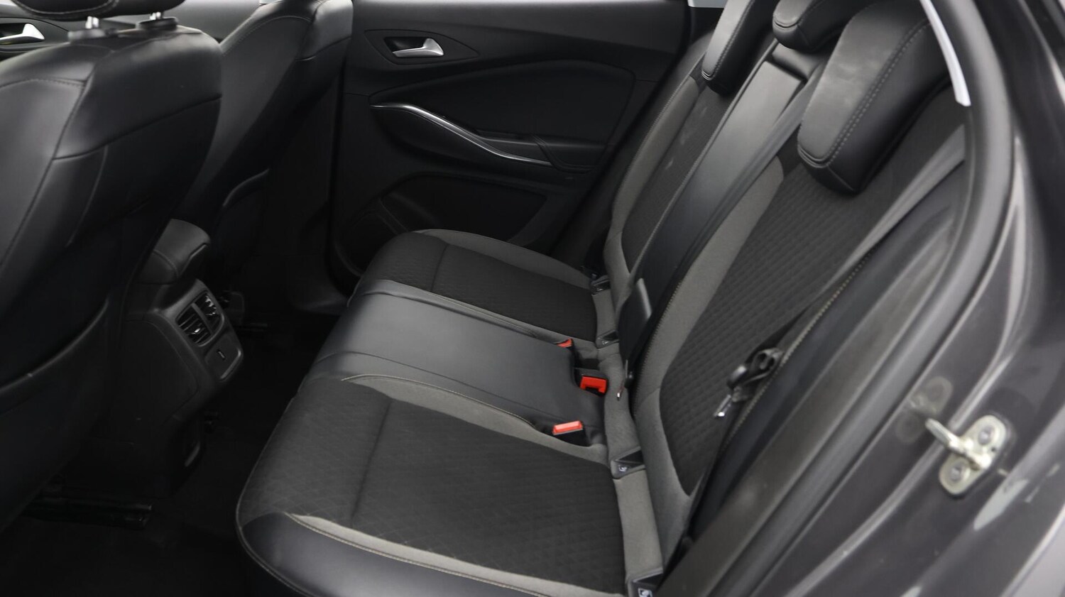 Used Vauxhall Grandland X 2019 for sale - 76632630: Photo 25