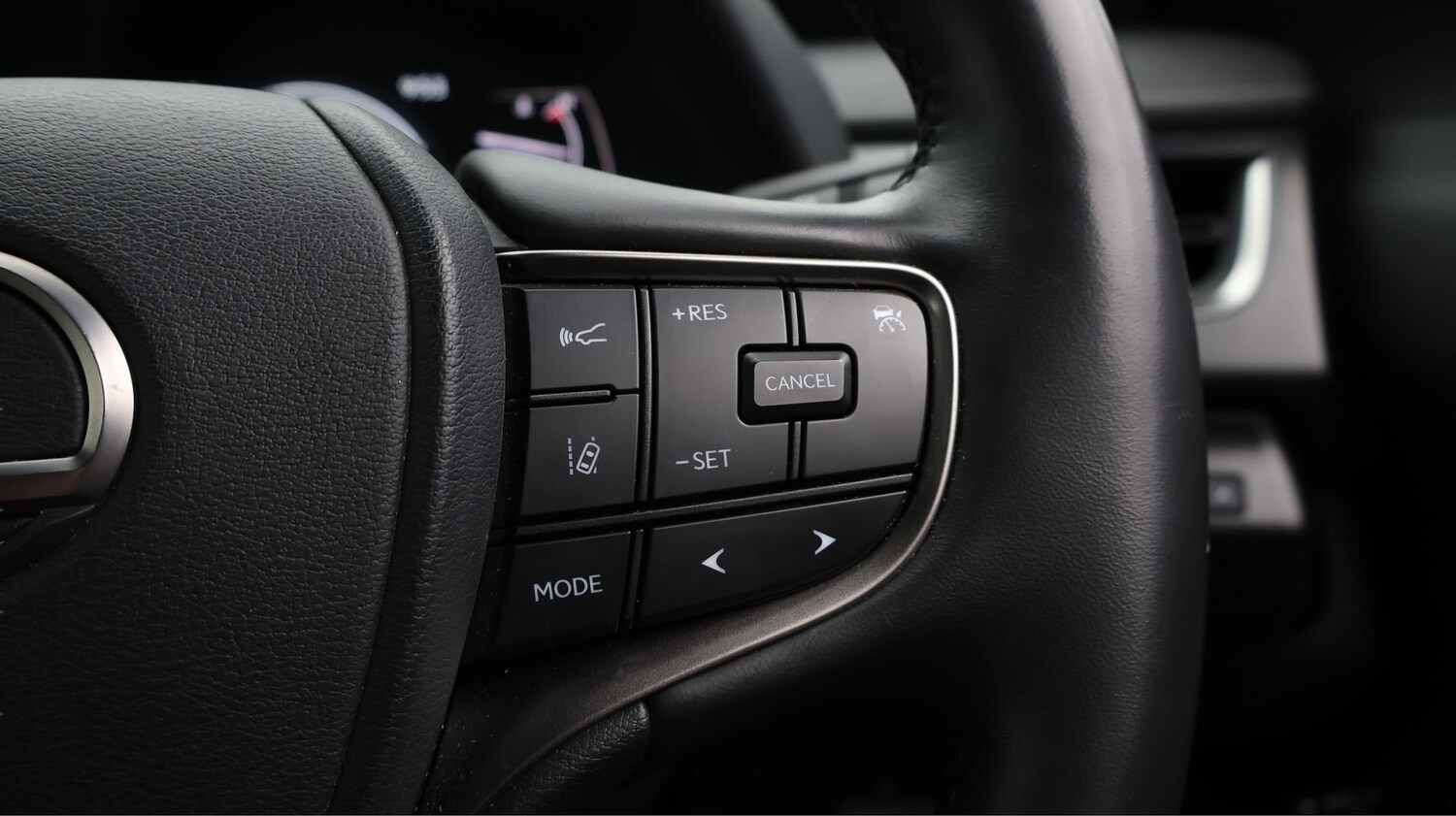 Used Lexus UX for sale - 77475690: Photo 26