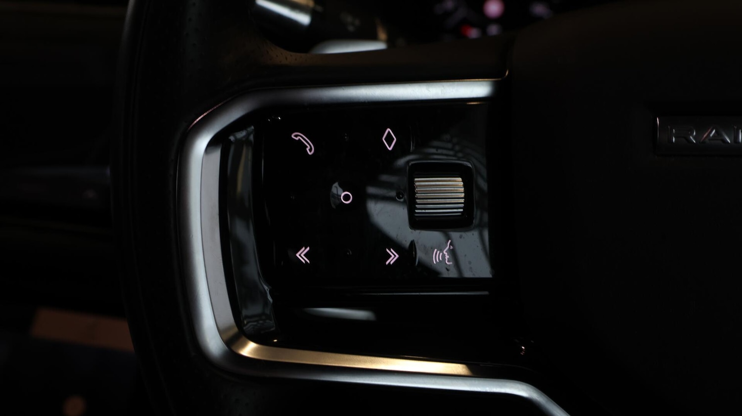 Used Land Rover Range Rover Evoque 2021 for sale - 76522520: Photo 23