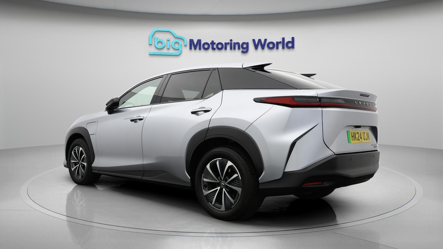 Used Lexus RZ 2024 for sale - 76584156: Photo 6