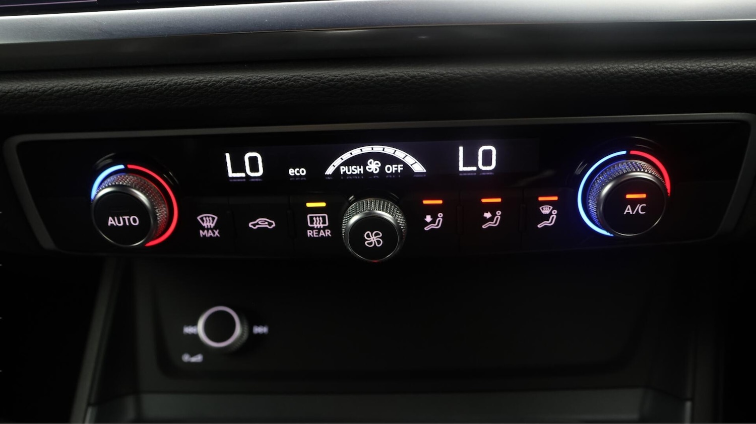 Used Audi Q3 2020 for sale - 76549698: Photo 12