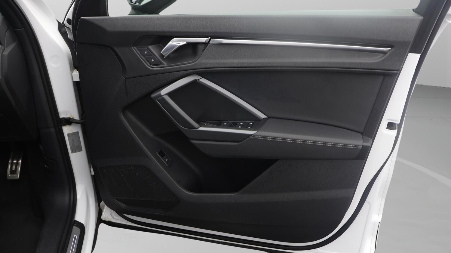 Used Audi Q3 2020 for sale - 76549698: Photo 15