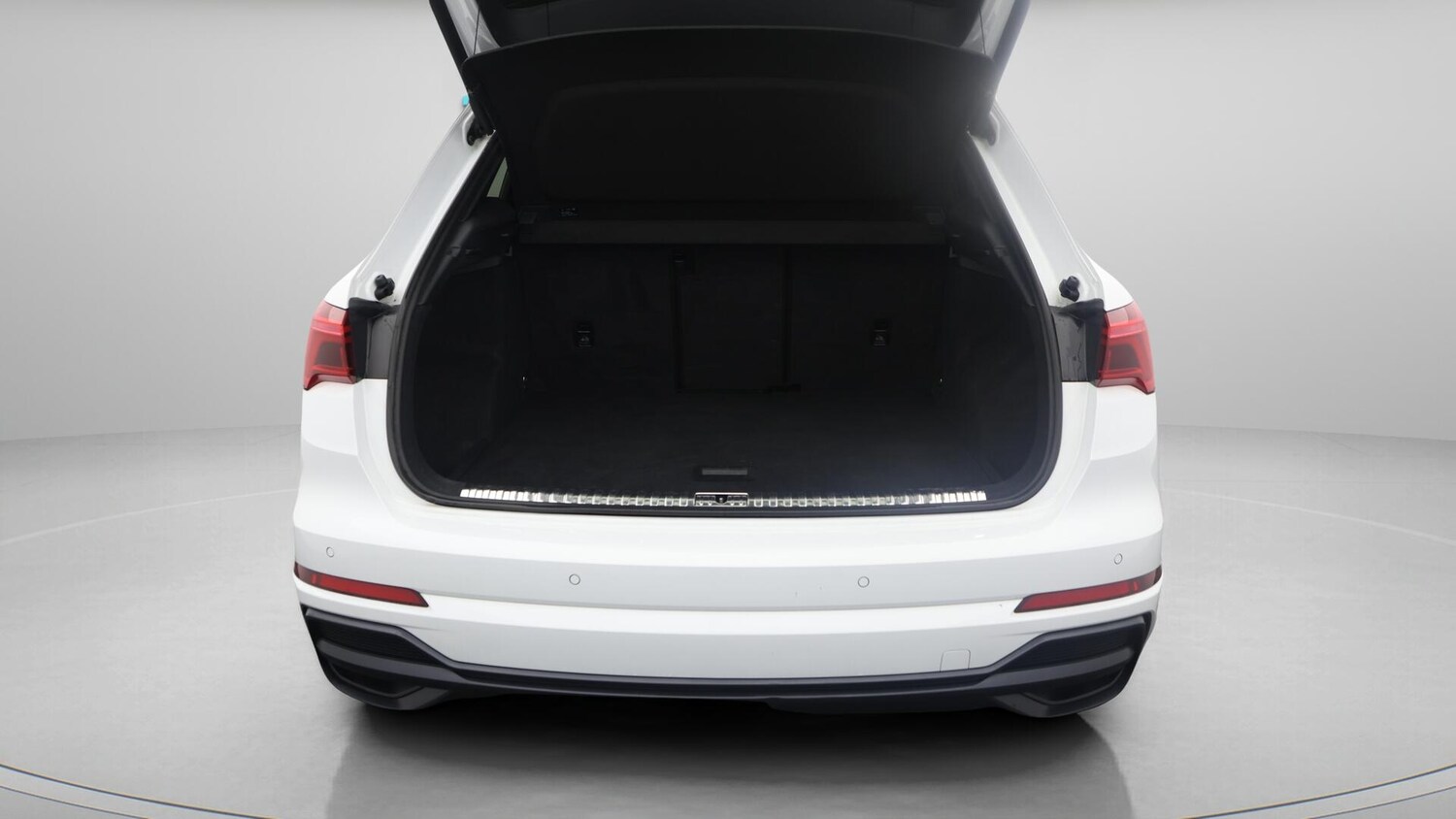 Used Audi Q3 2020 for sale - 76549698: Photo 17