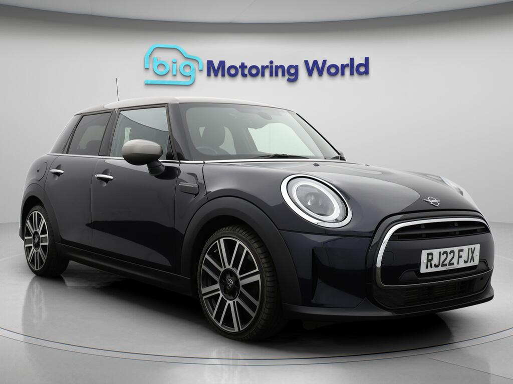 Used MINI Hatch 2022 for sale - 76432907: Photo 1