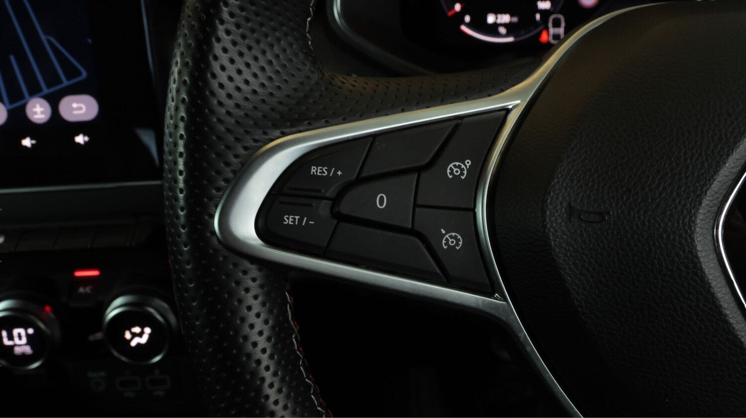 Used Renault Clio 2023 for sale - 78186242: Photo 22