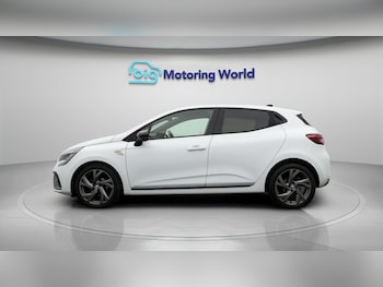 Used Renault Clio 2023 for sale - 78186349: Photo
