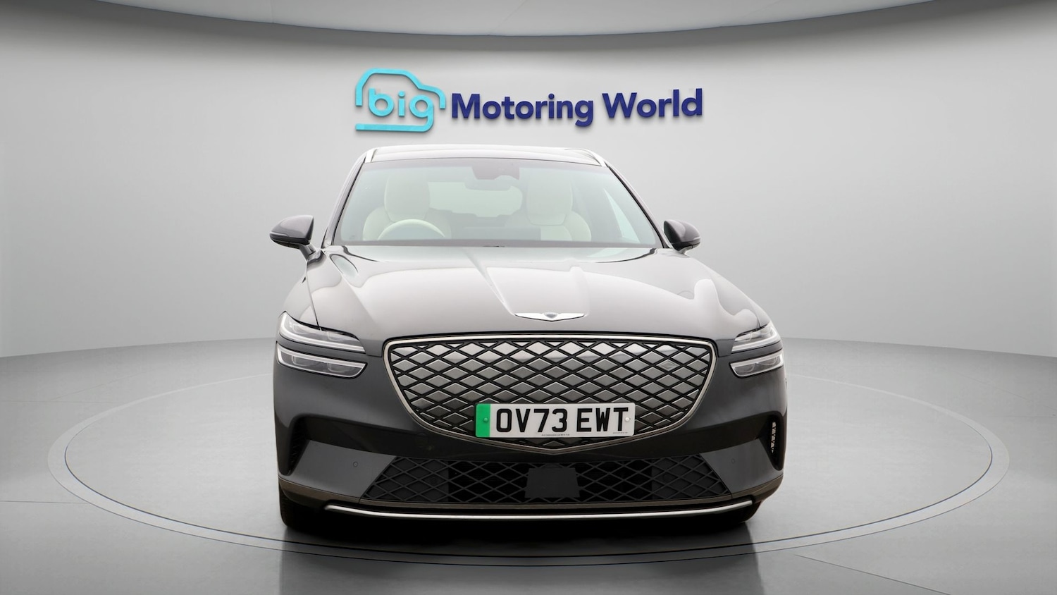 Used Genesis GV70 2023 for sale - 77562475: Photo 2