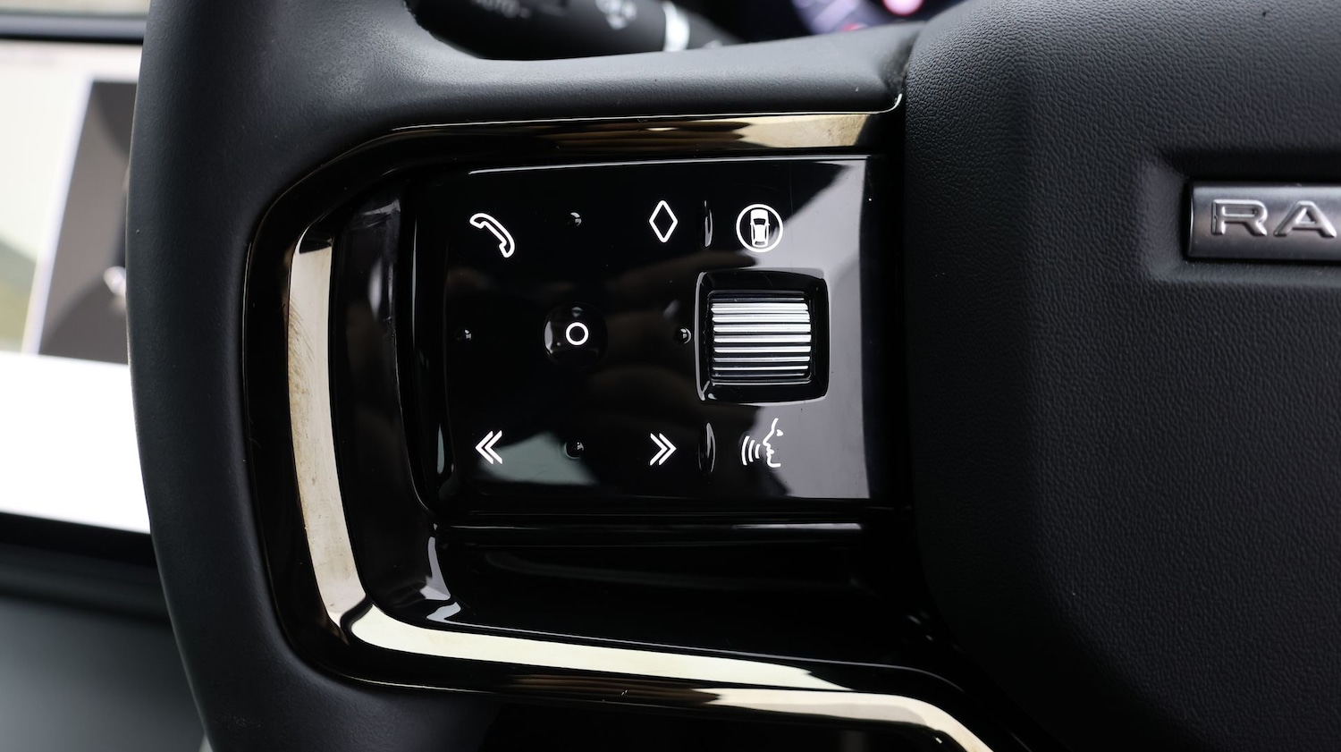 Used Land Rover Range Rover Evoque 2024 for sale - 77371058: Photo 22