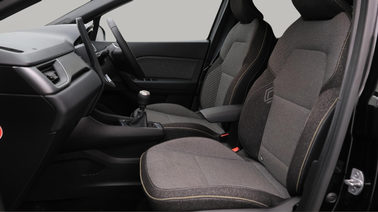 Used Renault Captur 2025 for sale - 76370968: Photo 15