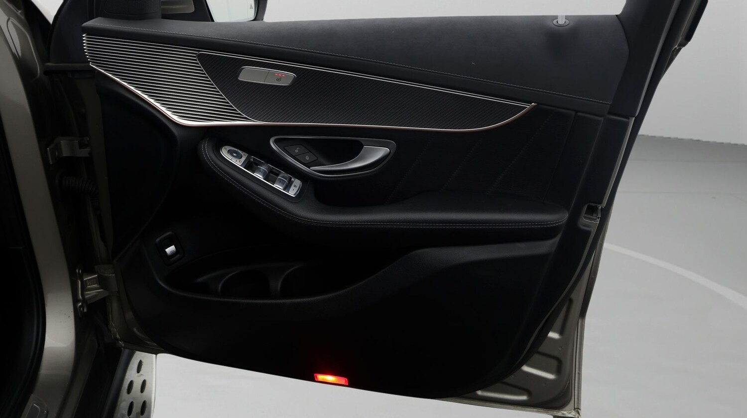 Used Mercedes-Benz EQC 2022 for sale - 77214773: Photo 15