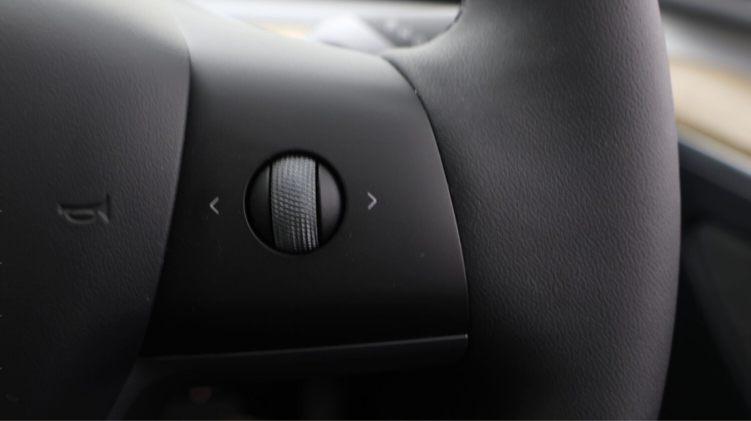 Used Tesla Model Y 2024 for sale - 77181804: Photo 25