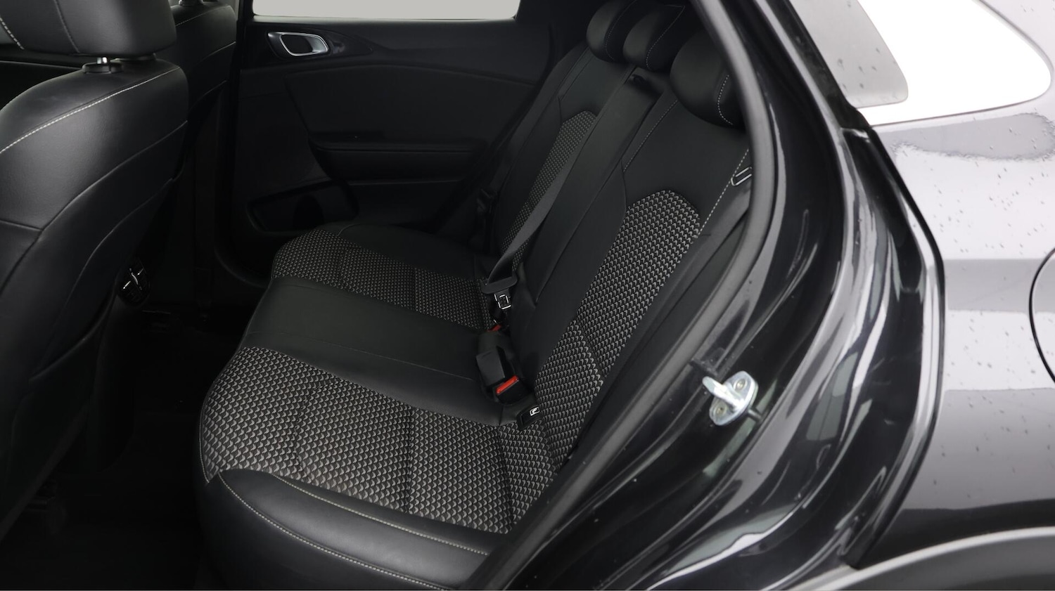 Used Kia XCeed 2022 for sale - 76484848: Photo 17