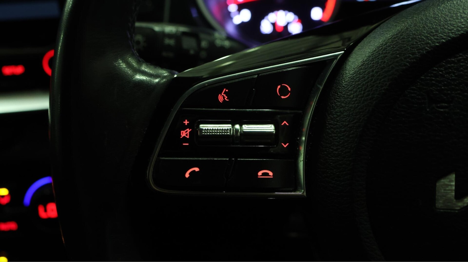 Used Kia XCeed 2022 for sale - 76484848: Photo 23