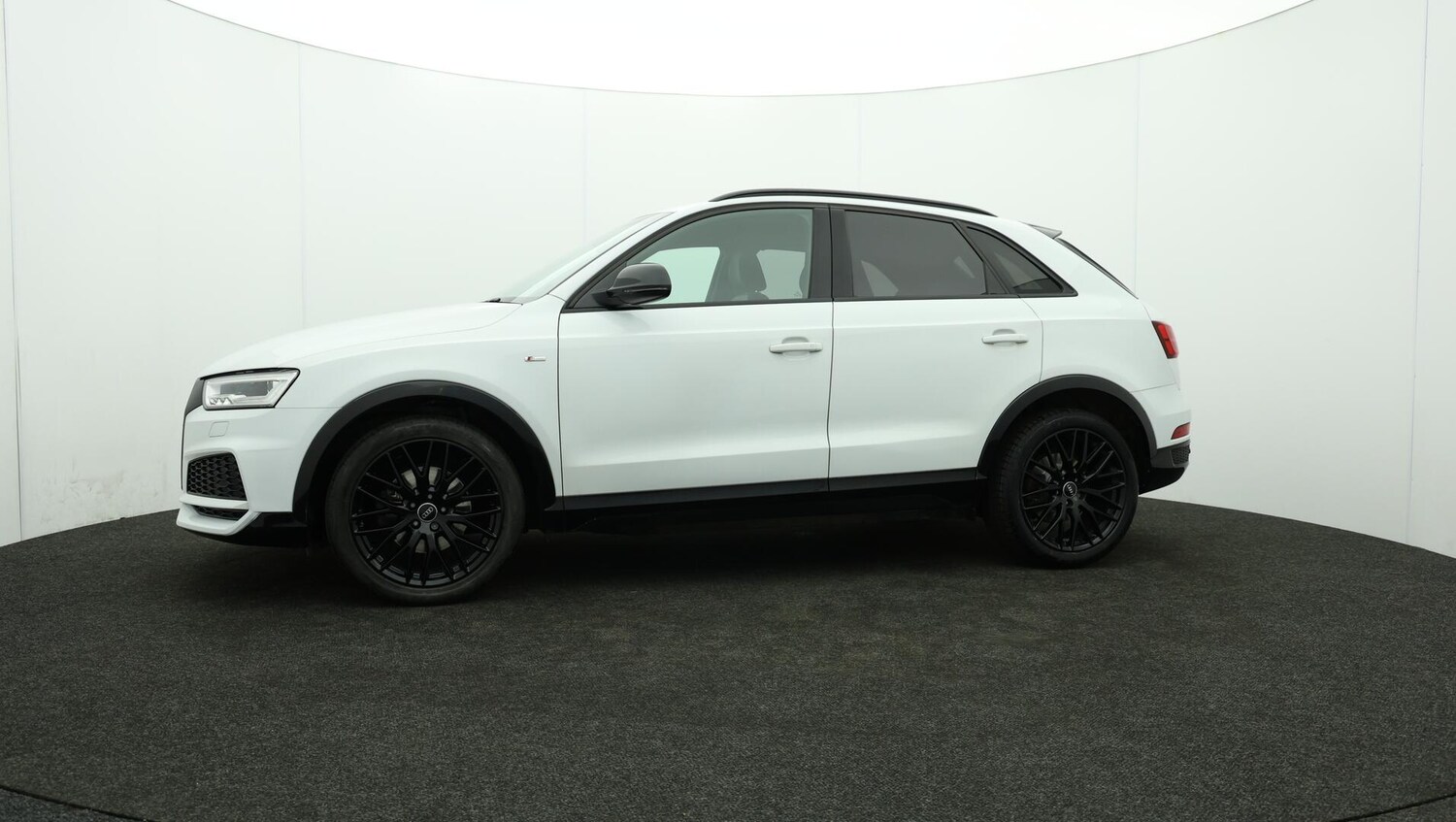 Used Audi Q3 2018 for sale - 76151342: Photo 71