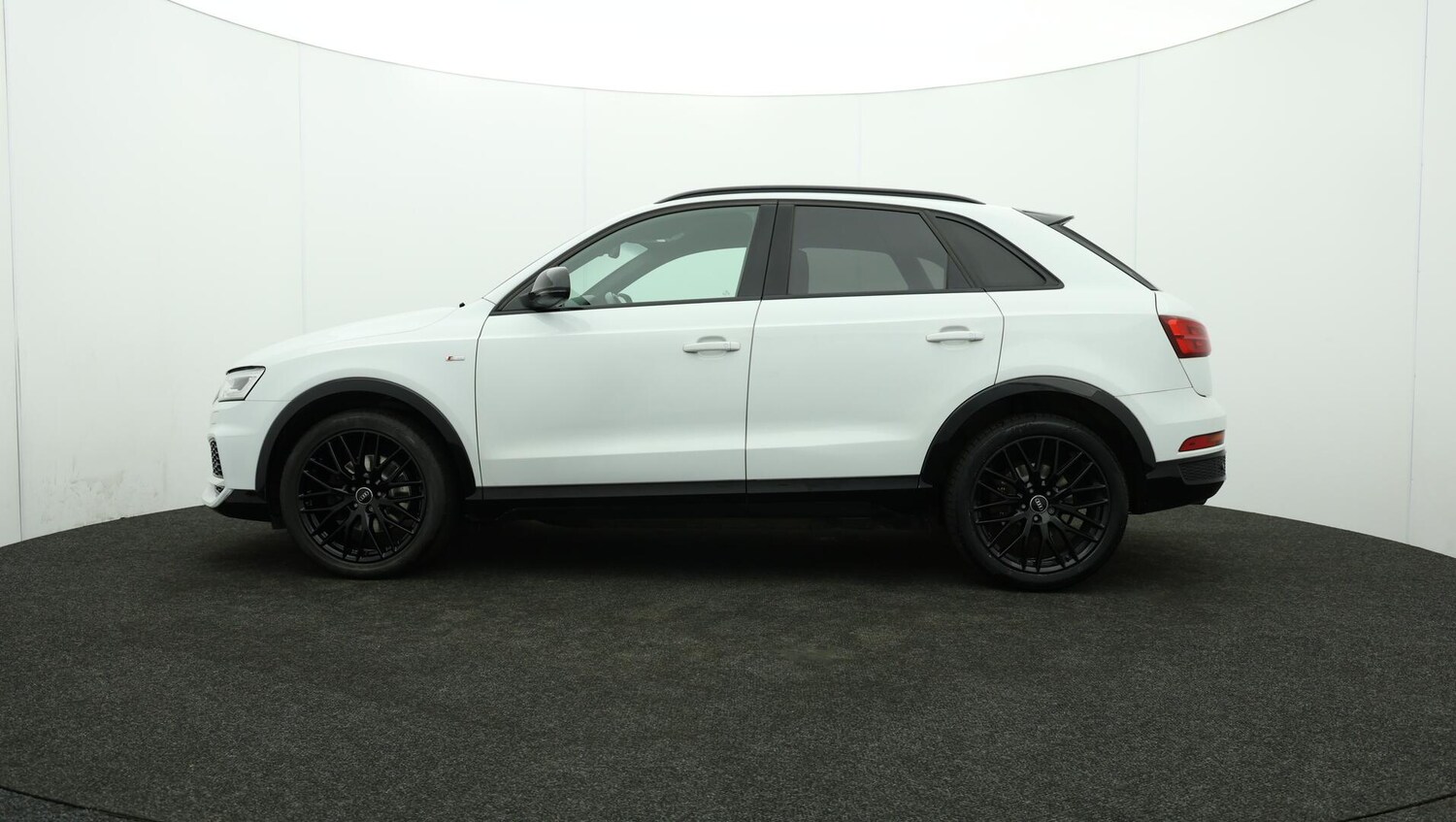 Used Audi Q3 2018 for sale - 76151342: Photo 74