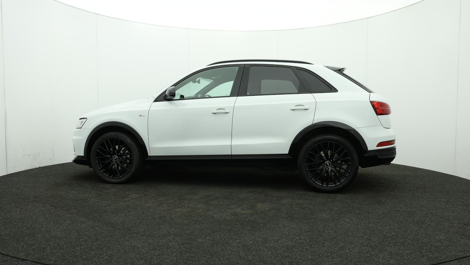 Used Audi Q3 2018 for sale - 76151342: Photo 75