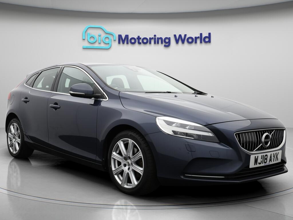 Used Volvo V40 2018 for sale - 76381118: Photo 1
