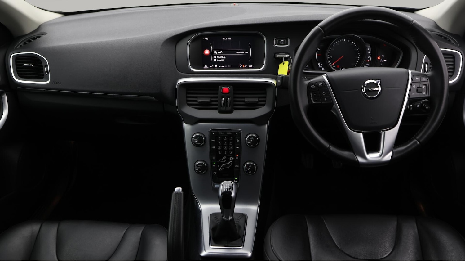 Used Volvo V40 2018 for sale - 76381118: Photo 13