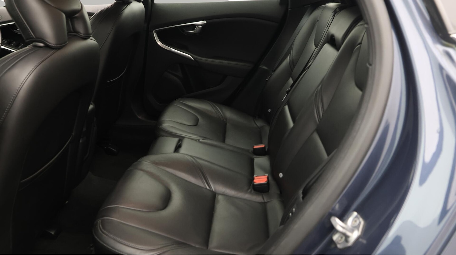 Used Volvo V40 2018 for sale - 76381118: Photo 16