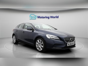(18) - 2.0 T3 Inscription Hatchback 5dr Petrol Manual Euro 6 (s/s) (152 ps)