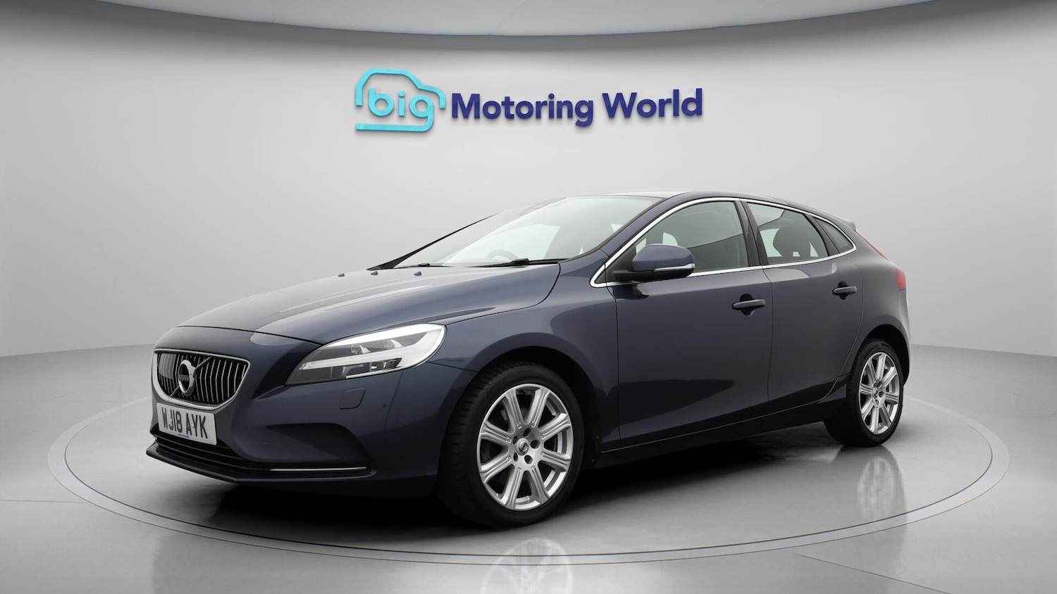 Used Volvo V40 2018 for sale - 76381118: Photo 3