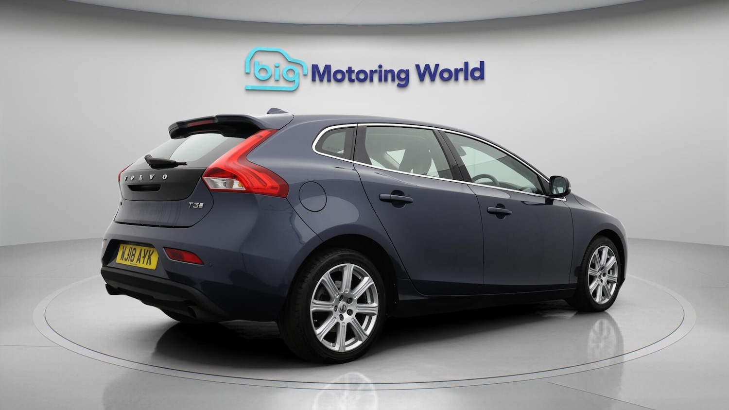 Used Volvo V40 2018 for sale - 76381118: Photo 7