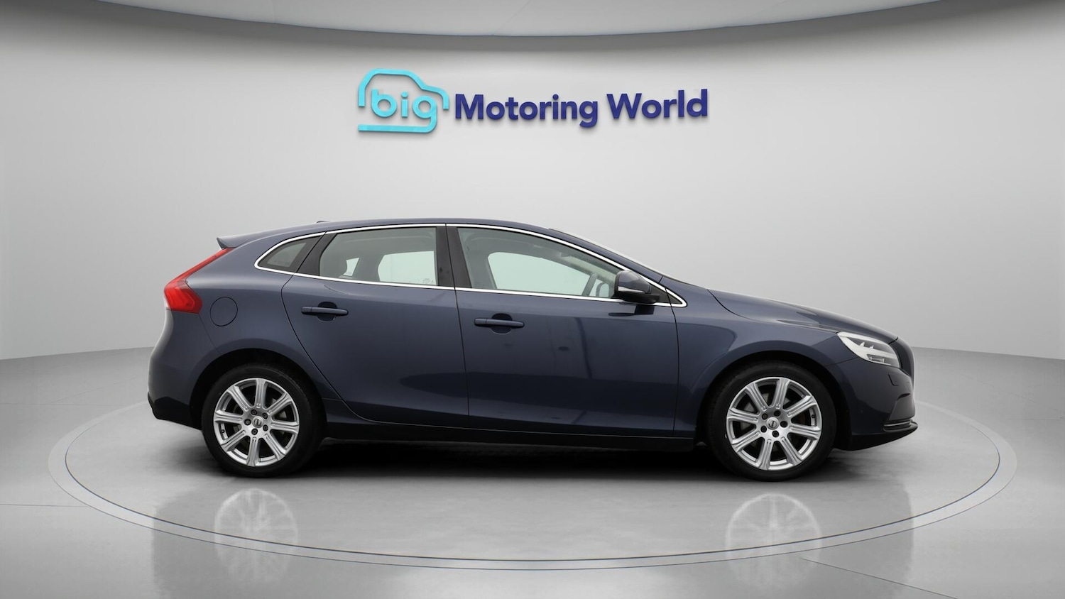 Used Volvo V40 2018 for sale - 76381118: Photo 8