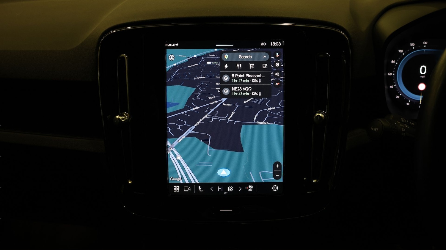 Used Volvo XC40 2022 for sale - 77378335: Photo 11