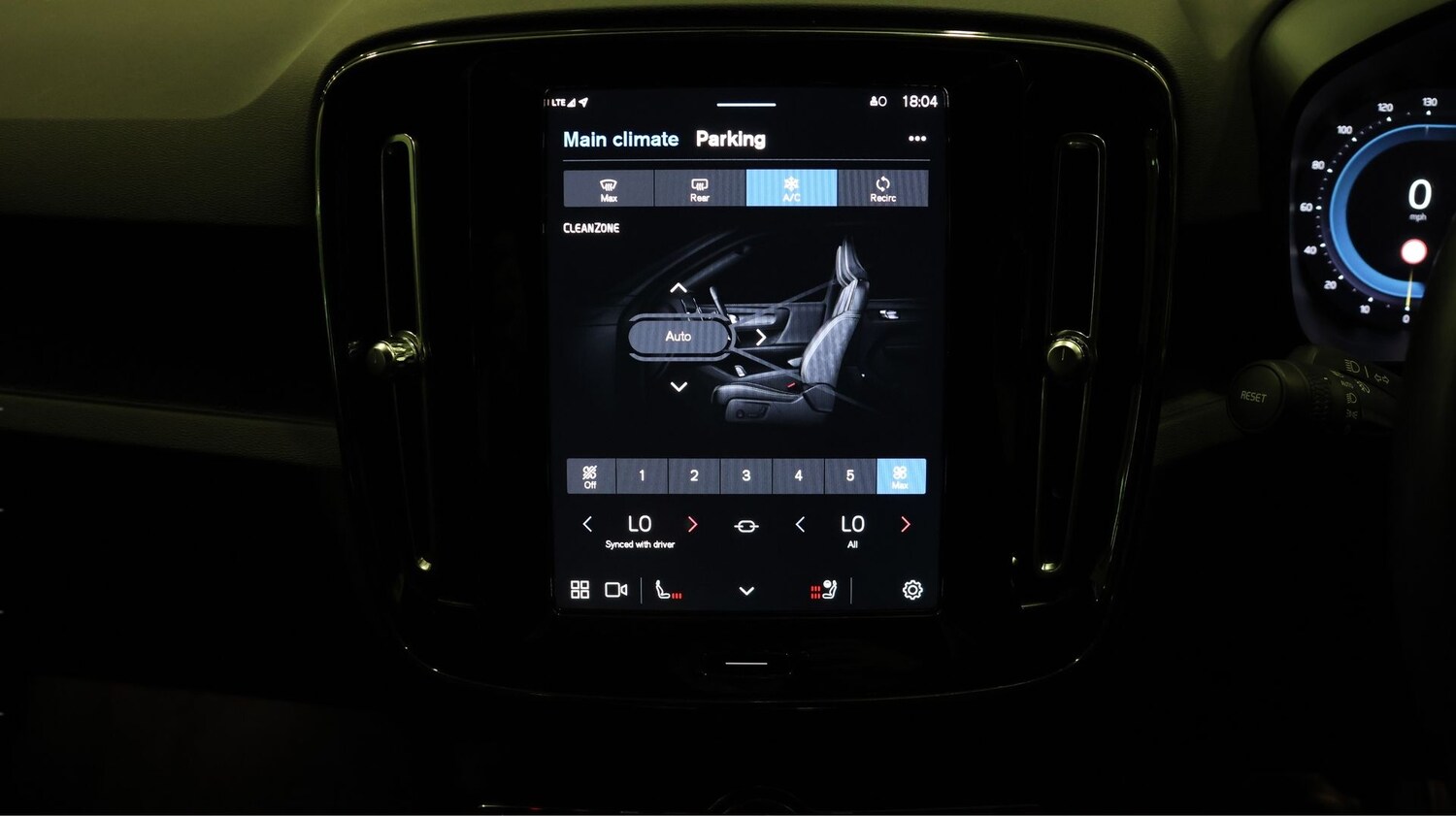 Used Volvo XC40 2022 for sale - 77378335: Photo 12