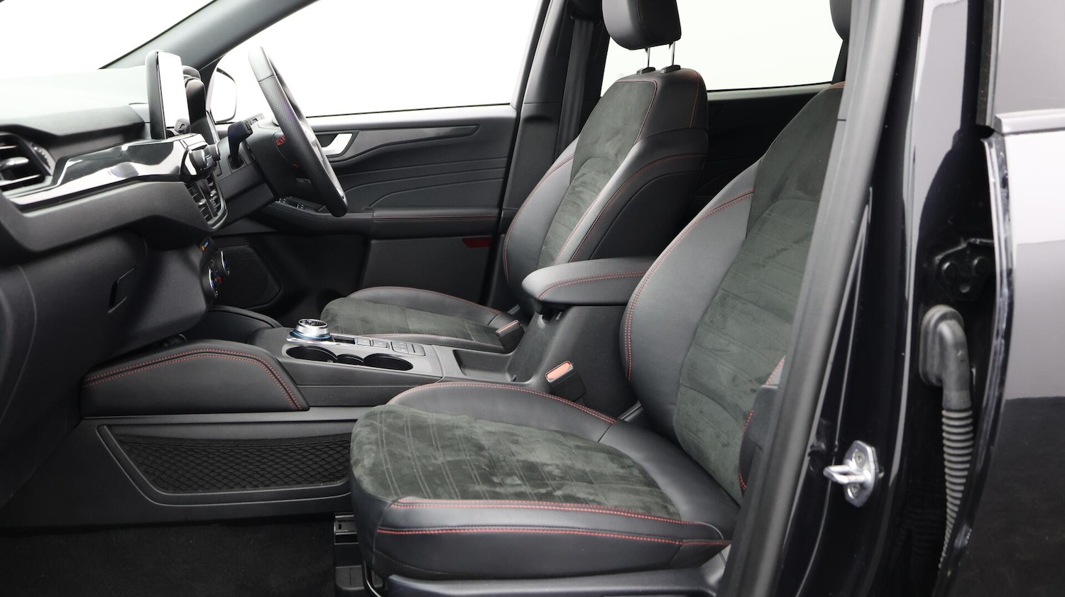 Used Ford Kuga 2023 for sale - 76433157: Photo 15