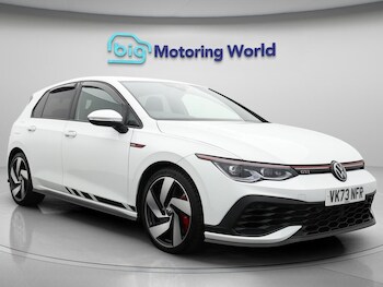 Volkswagen - Golf