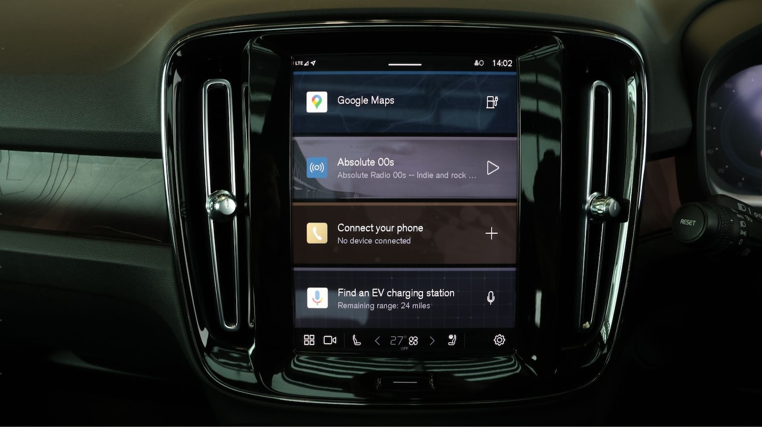 Used Volvo XC40 2022 for sale - 77681941: Photo 11